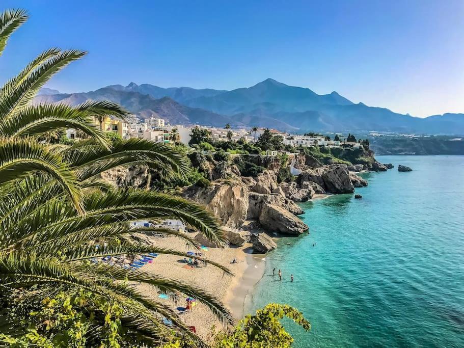 Sunny Afternoons Calaceite Torrox Bagian luar foto