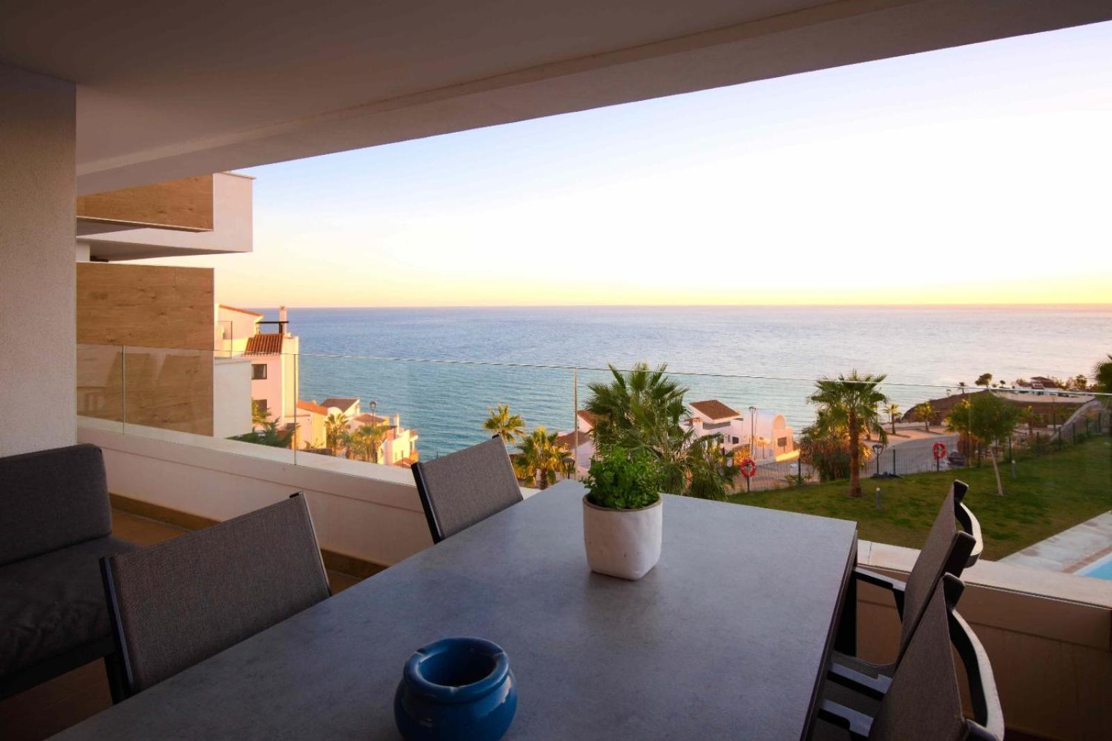 Sunny Afternoons Calaceite Torrox Bagian luar foto